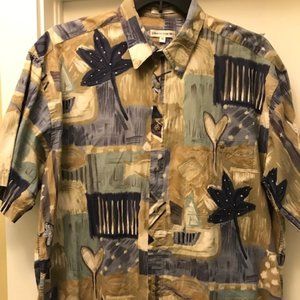 Casual short sleeve patterned button down